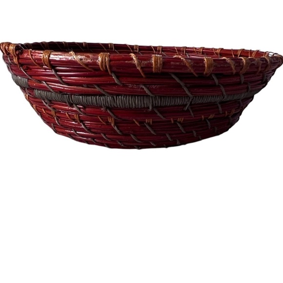 Handmade Pine Needle Woven Basket with Asian Landscape Style Bottom - Picture 3 of 8